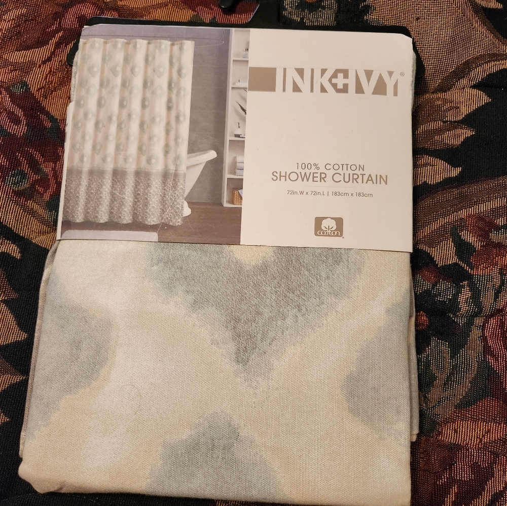 SHOWER CURTAIN NEW